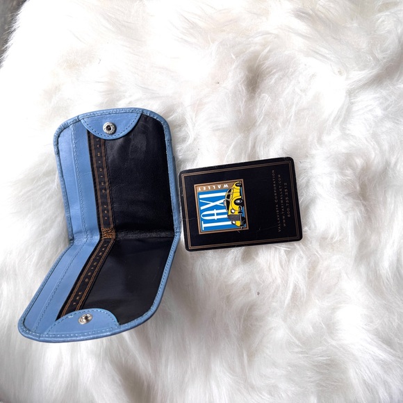 Woman Taxi leather valet NWT 5x5 - Picture 2 of 5